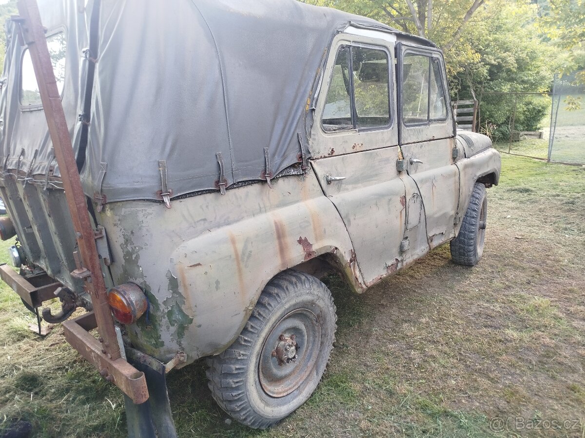 Uaz 469 - 3