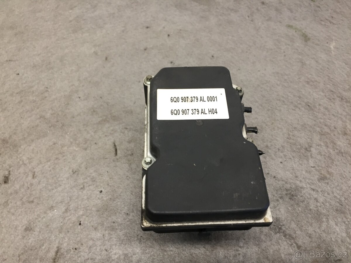 ŠKODA FABIA 2 07-14 - ČERPADLO ABS 6Q0907379AL / 6Q0614417R - 3