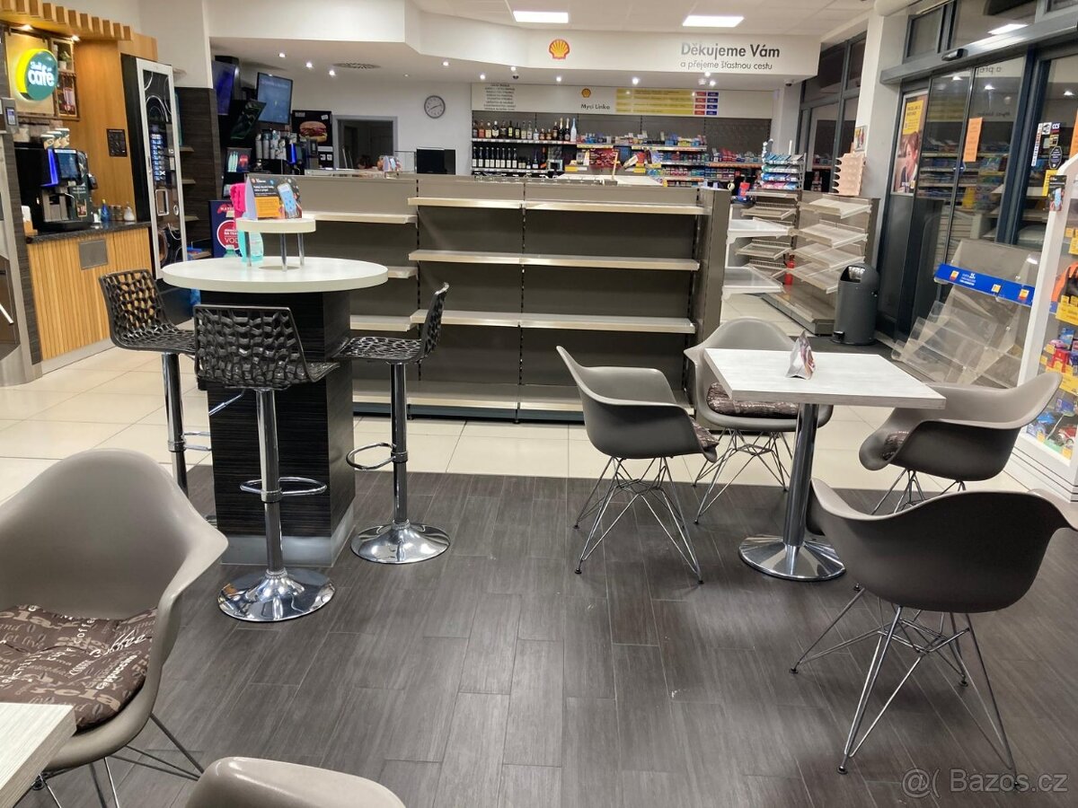 Regály + drobný nábytek z rekonstrukce čerpací stanice - 3