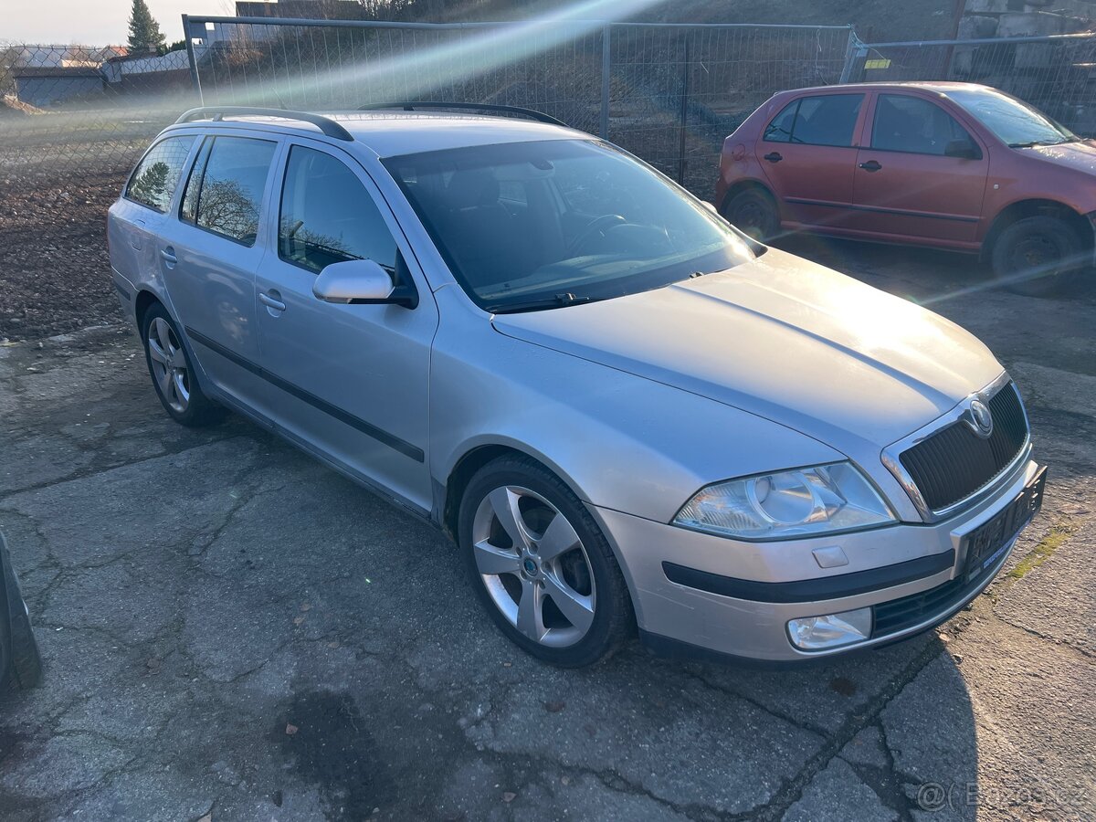 Škoda Octavia 2 2.0TDI BKD díly z vozu - 3