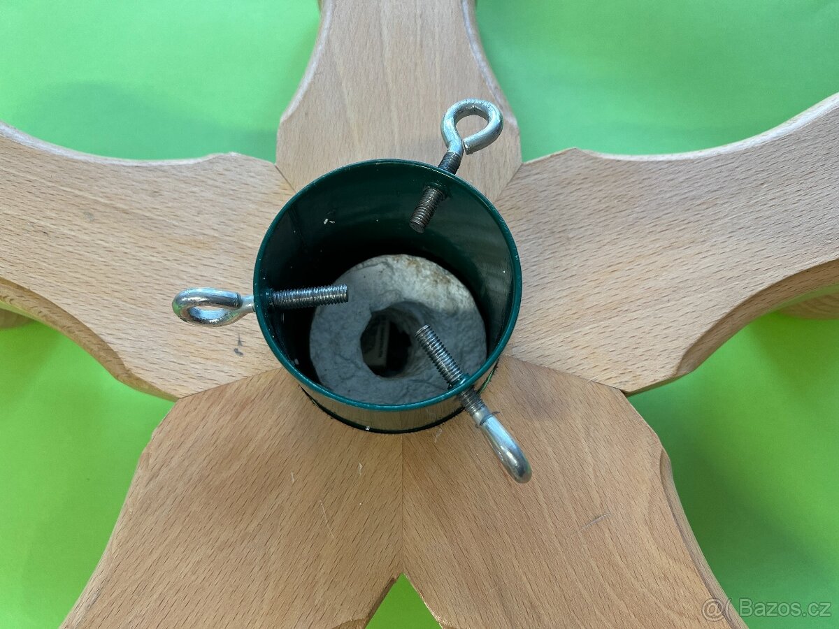 DŘEVĚNÝ STOJAN NA VÁNOČNÍ STROMEK - 3