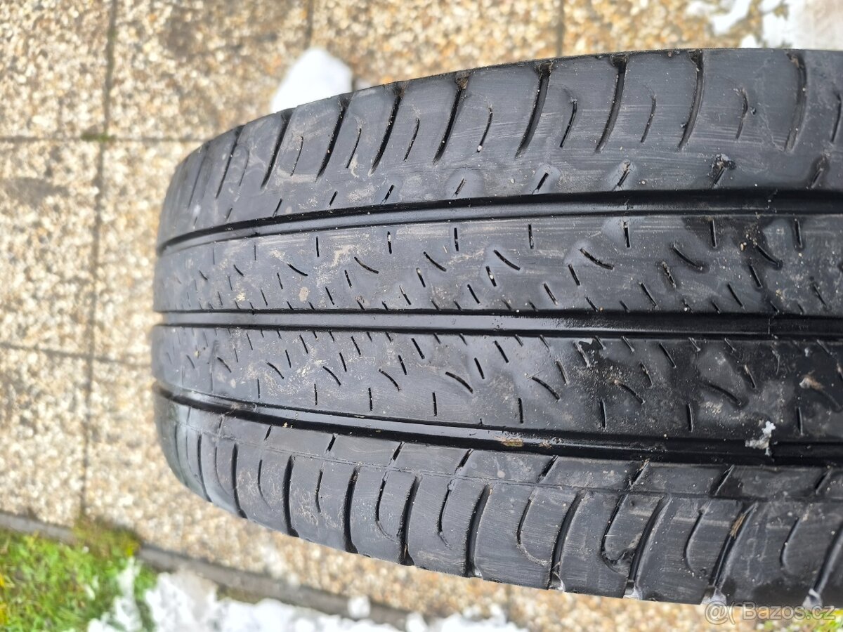 215/65/16 C Good Year letní - 3