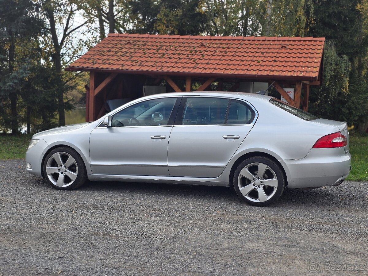 Skoda Superb 1.8i 2009 - 3
