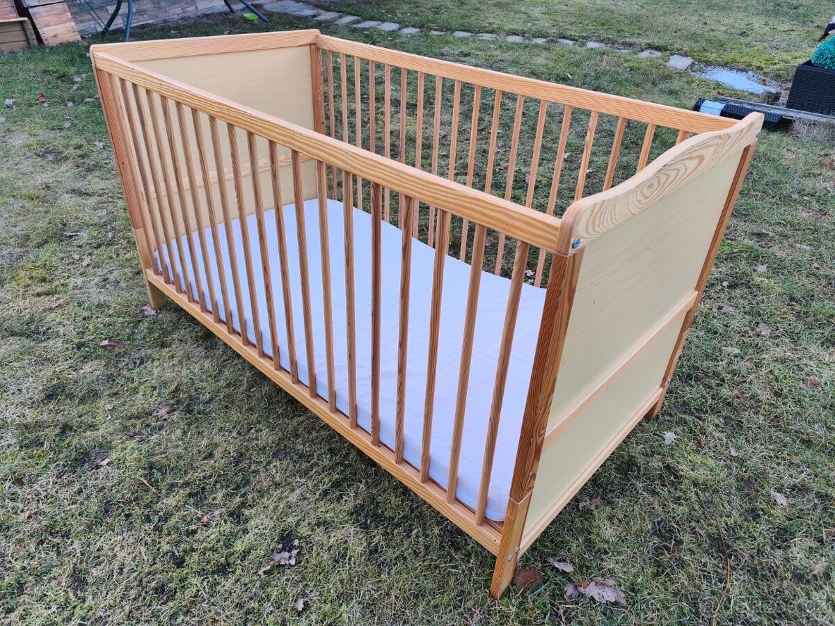 Dětská postýlka s matrací - 3