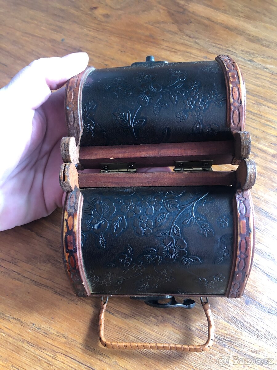 Starožitná šperkovnice - 3