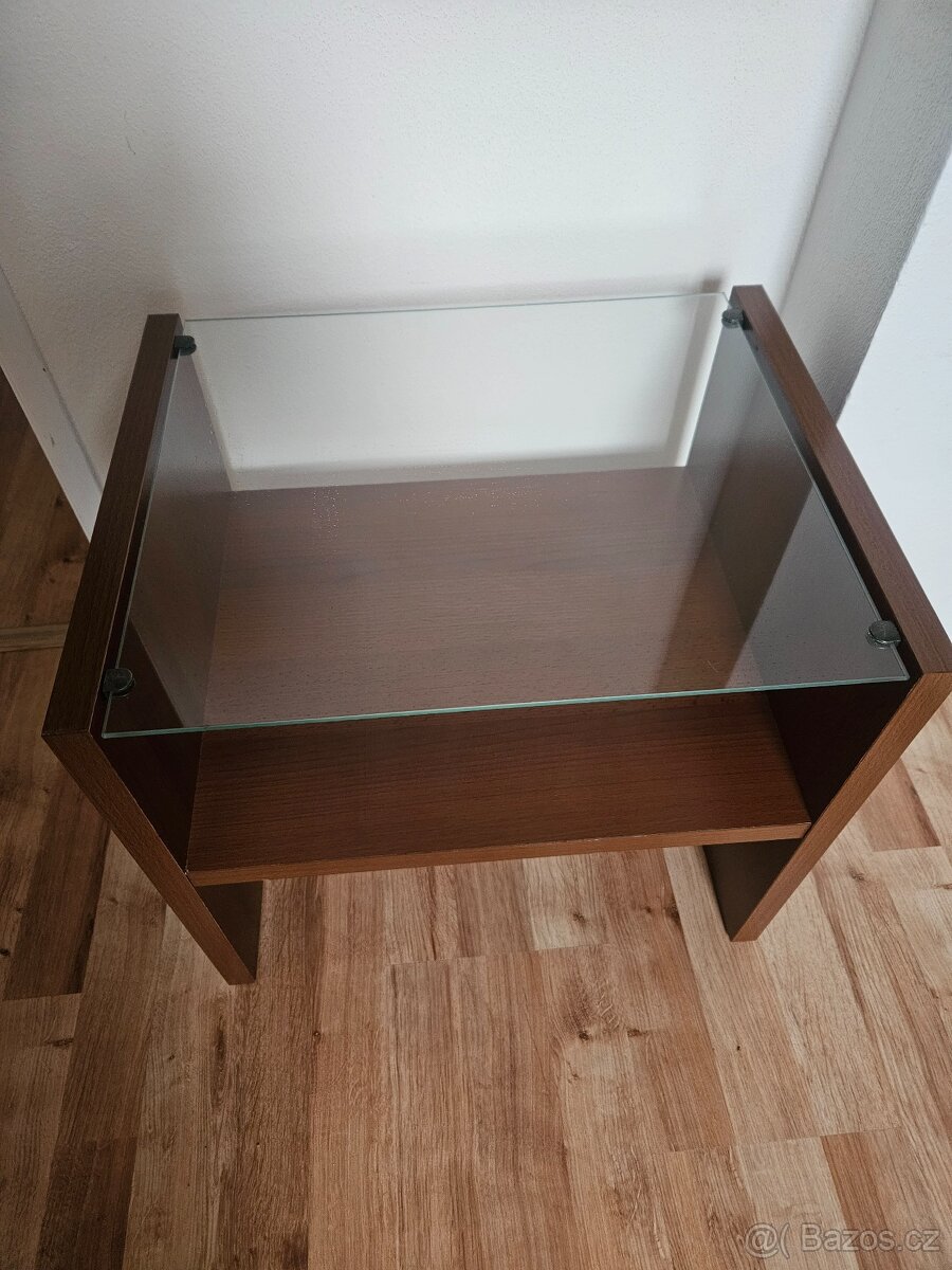 Noční stolek - 3