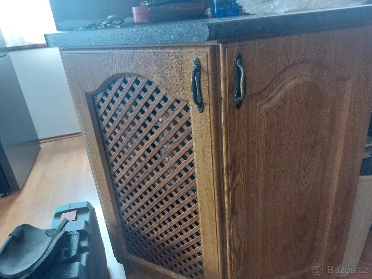 Kuchyňská linka vč spotřebičů - 3