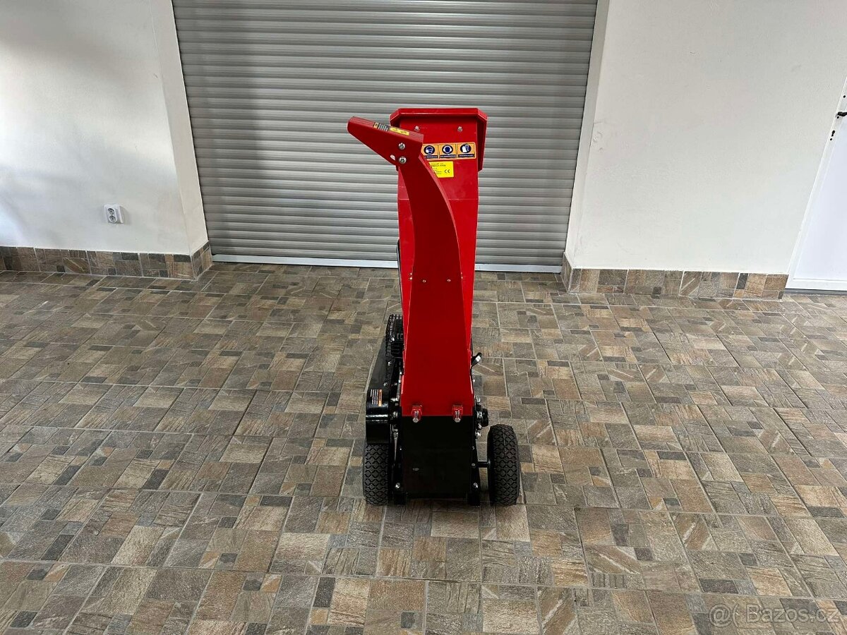 Benzínový štěpkovač a drtič větví ATHOS 1005 (vč.DPH) - 3