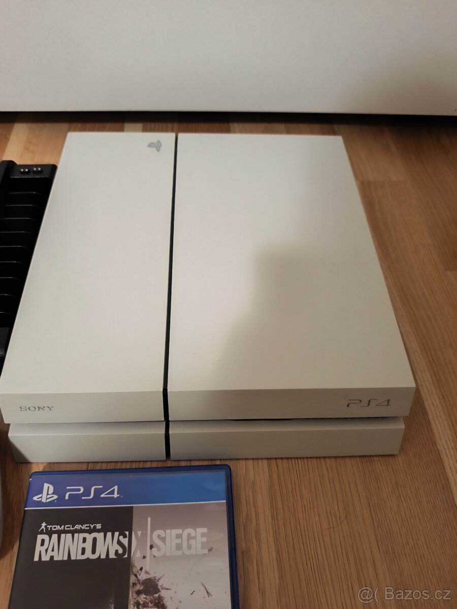 PlayStation 4 FAT WHITE EDITION - 3