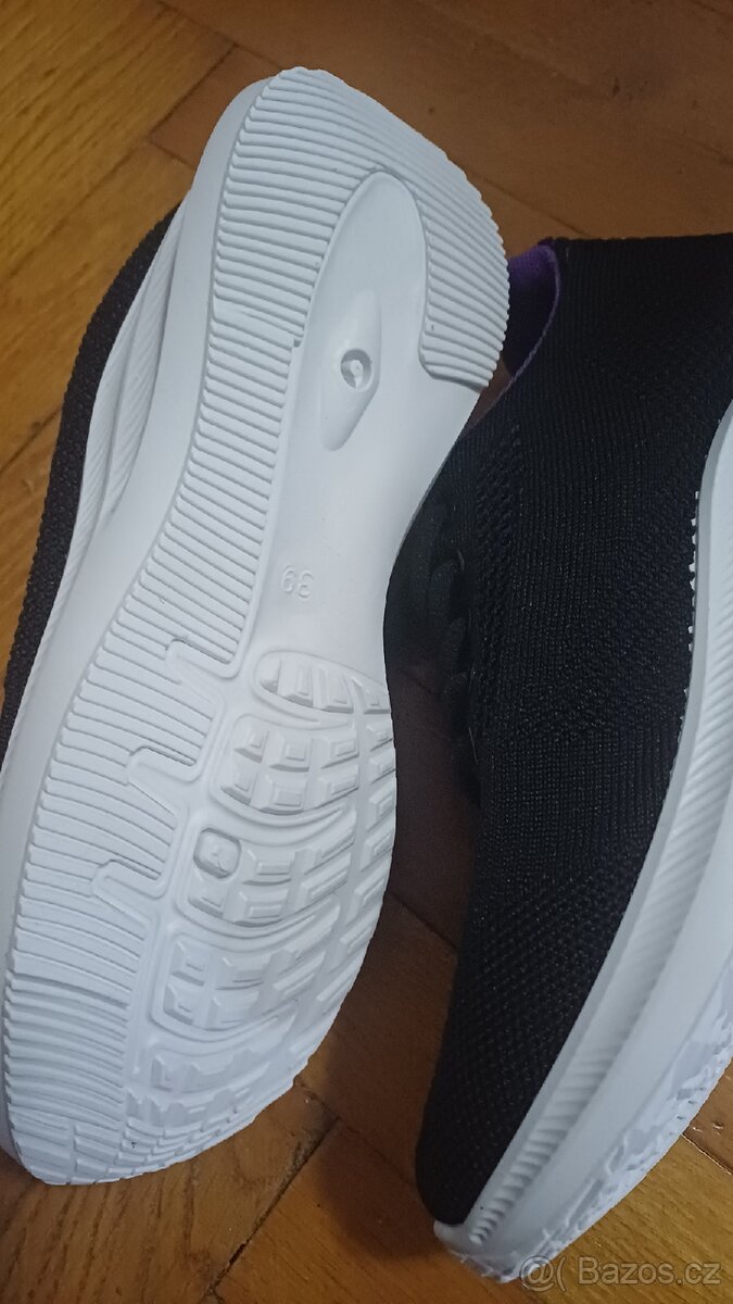 Dámská sportovní obuv NOVÁ - 3
