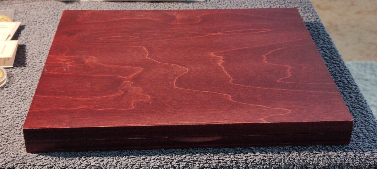 Sbírka korunovačních klenotů i s etui, pozlacené, certifikát - 3