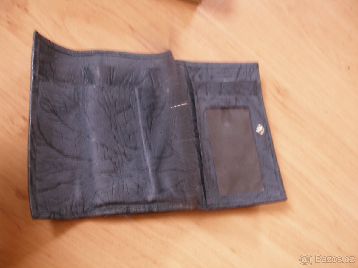 DÁMSKÁ PENĚŽENKA /NOVÁ/ - 3