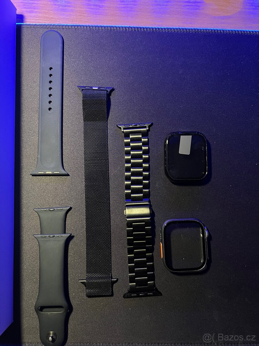 Apple Watch 8 45mm temně inkoustové - 3