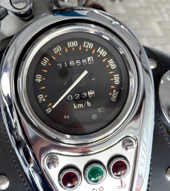 Kawasaki Vulcan VN800 - 3