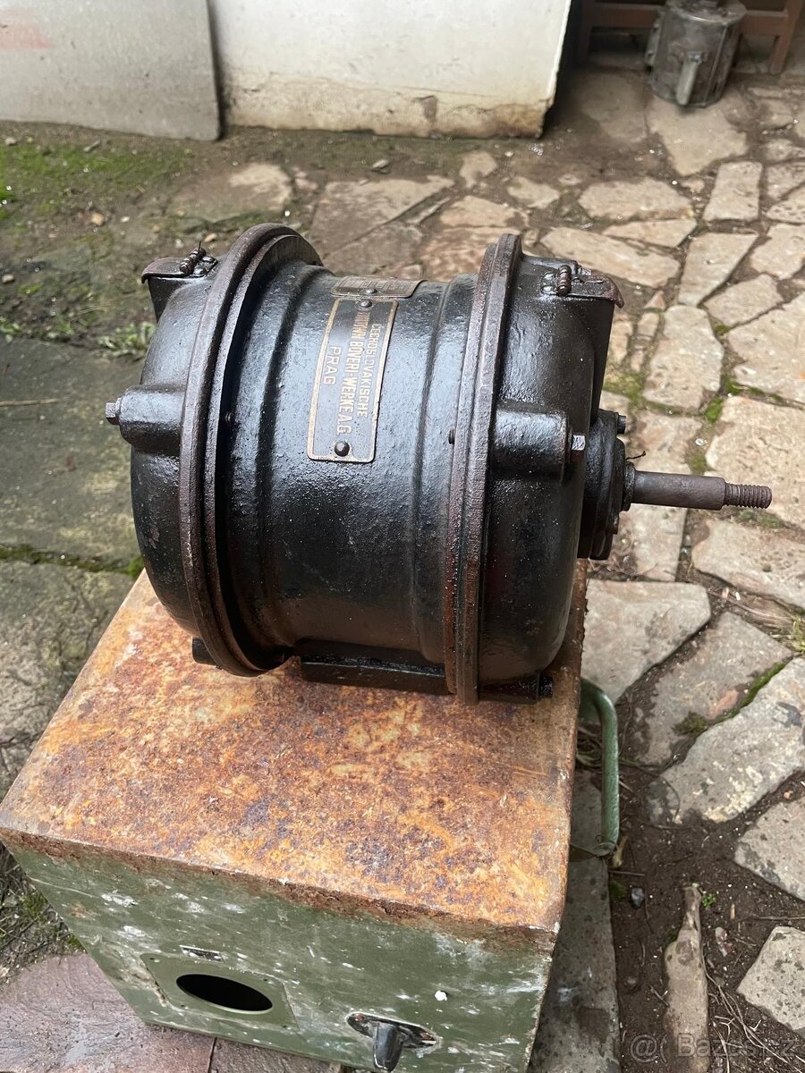 Historický elektromotor - 3