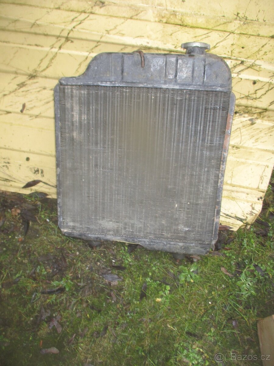 těžká prsa a další díly motoru Zetor 6901 - 3