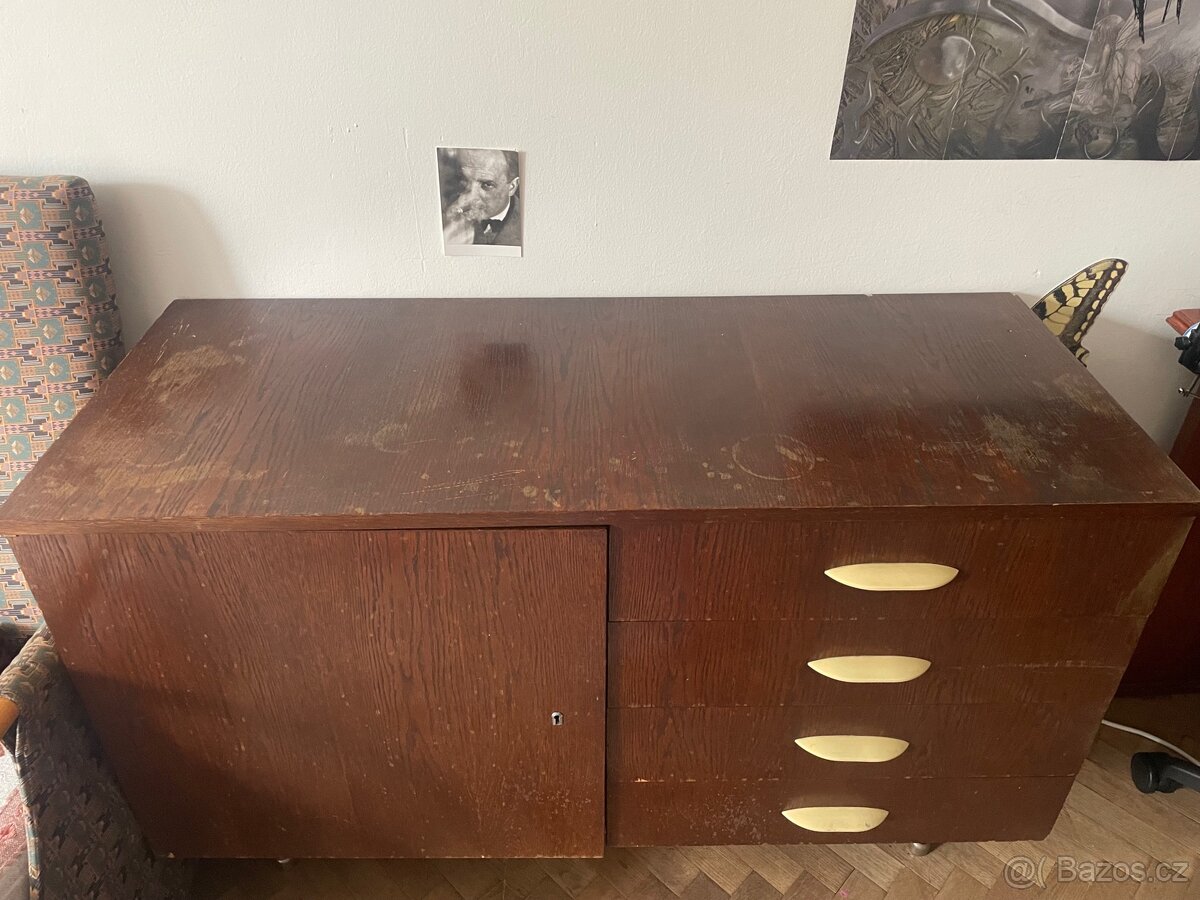 retro skříňka UP závody - 3