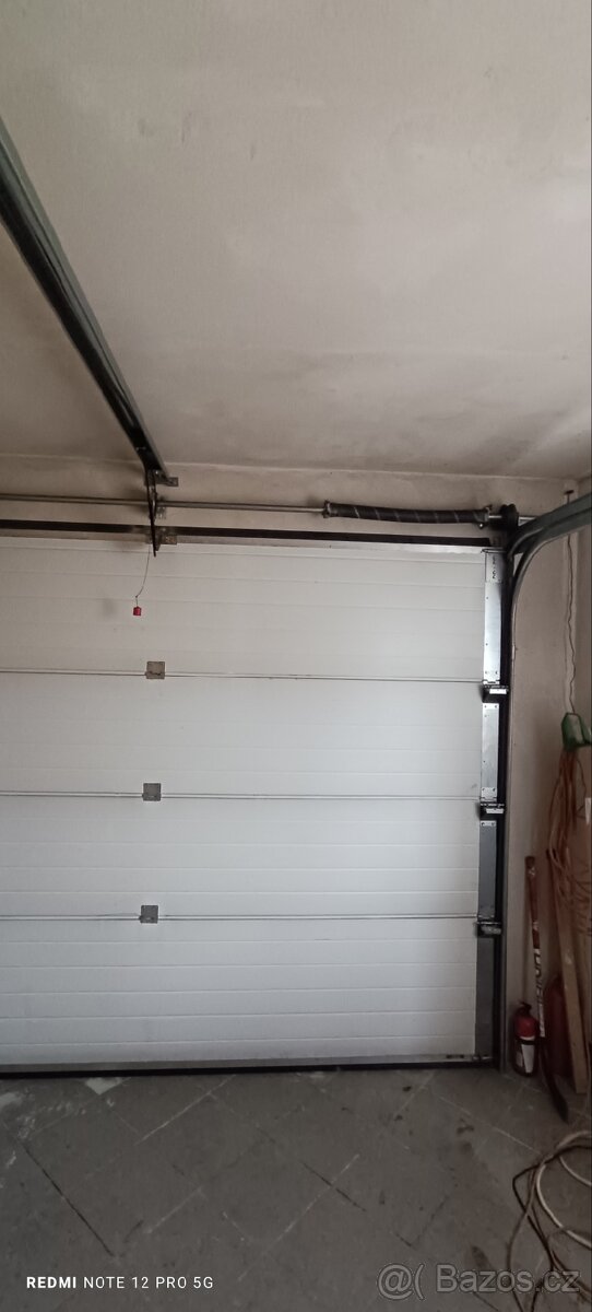 Sekční garážová vrata - 3