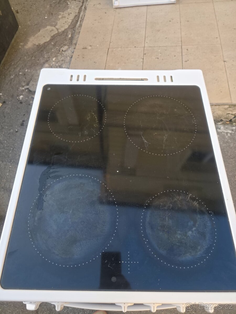 Elektrická trouba se sporákem MORA - 3