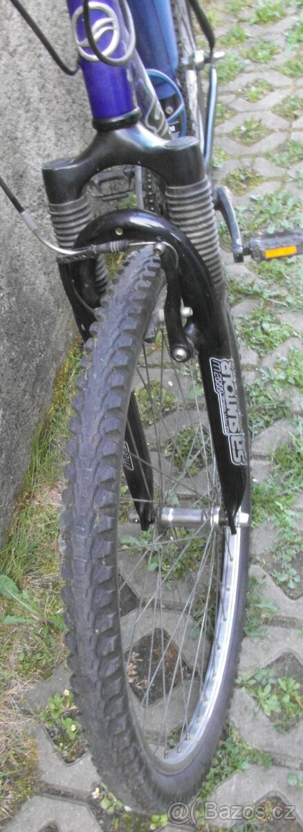 Horské kolo GIANT - 3