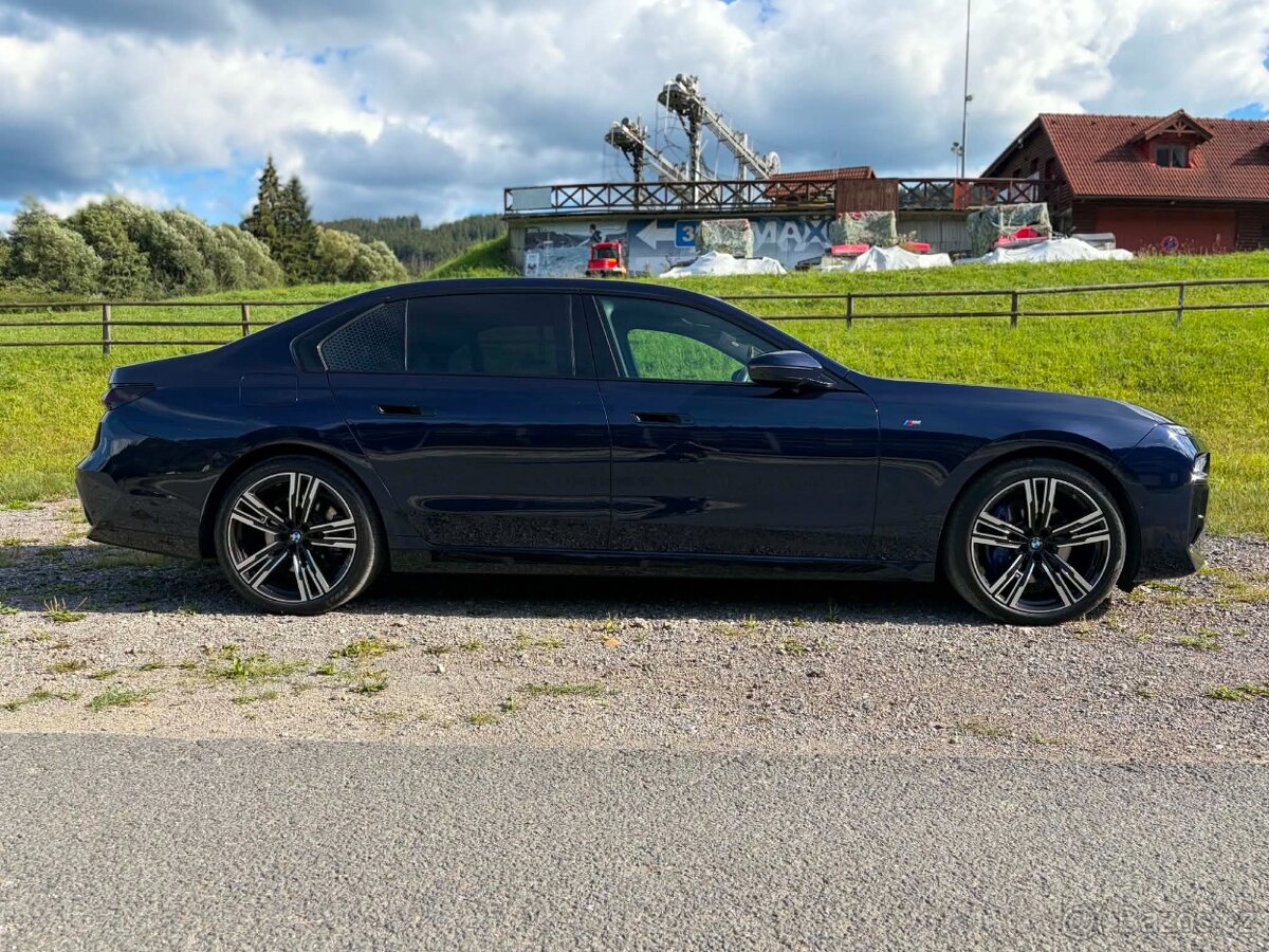 BMW 740d xDrive, M-paket, B&W, záruka - 3