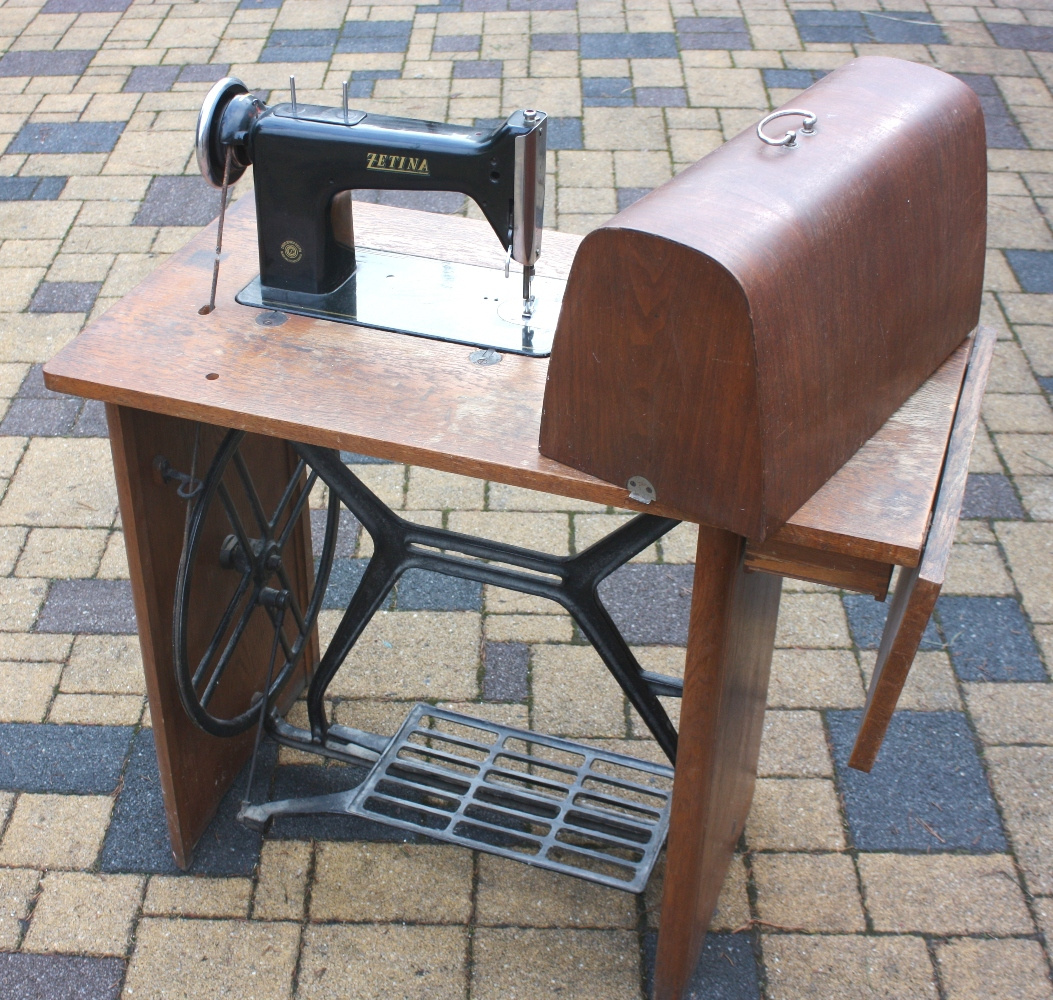 Šicí stroj Zetina, zbrojovka Vsetín - 3