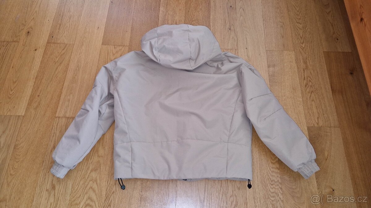 Jako N.O.V.Á. zimní prošívaná bunda CROPP vel.: S - 3