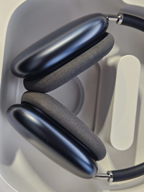 AirPods MAX 2024 Midnight - 3