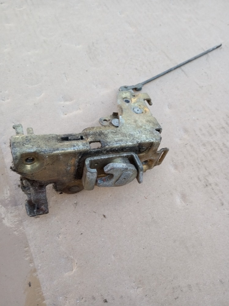 VW T2 mechanizmus zavírání pravých a levých předních dveří - 3