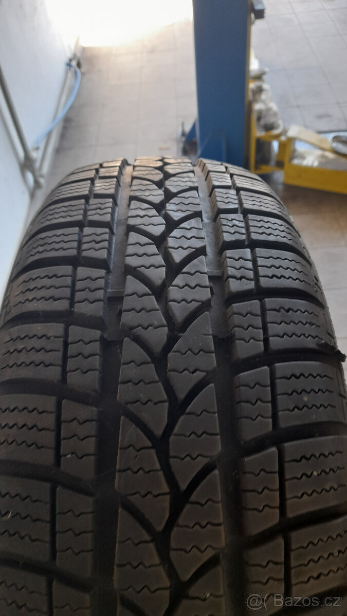 Zimní pneu 185/60 R15 - 3