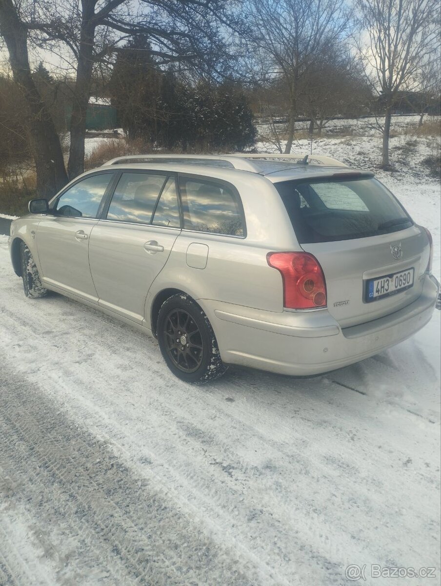 Toyota Avensis - 3