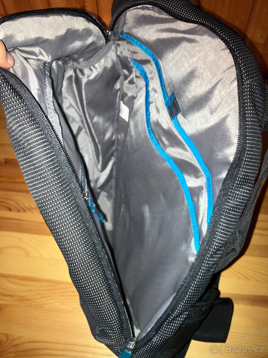 Prodám nový batoh Thule Crossover - 3