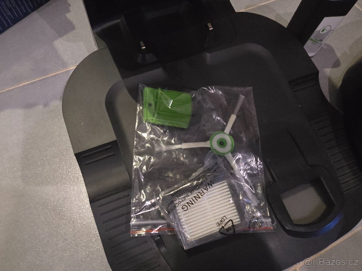 Robotický vysavač iRobot Roomba i7+ - 3