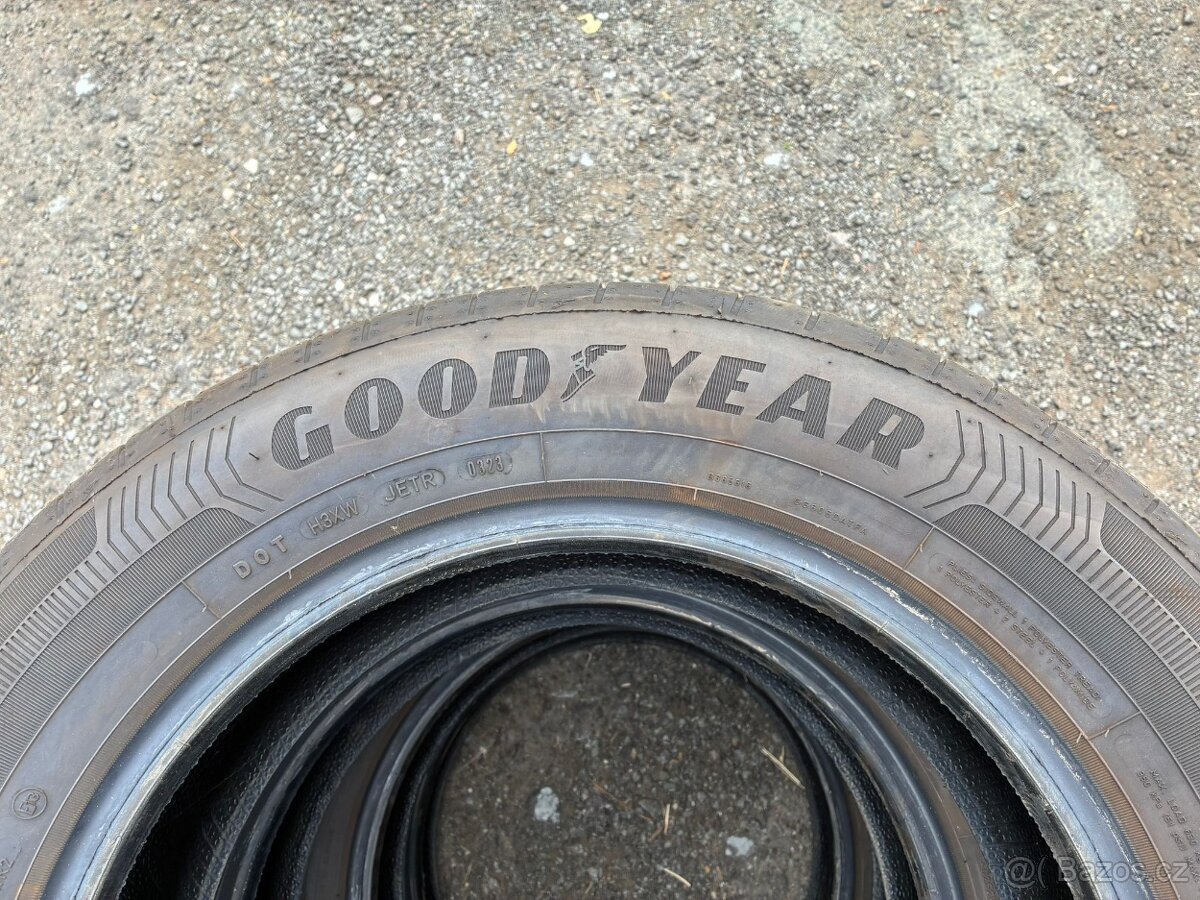 Letní pneu 205/60 R16 Goodyear efficientgrip - 3