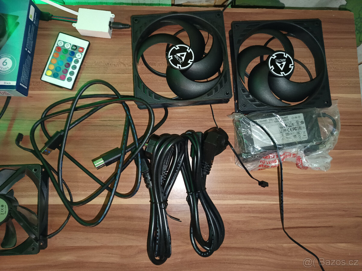 Nové, napájecí kabely k PC 220V (Klasické) - 3