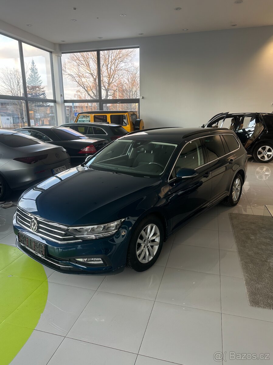 Volkswagen Passat, 2.0 TDI VARIANT Ojeté, 12/2019 - 3