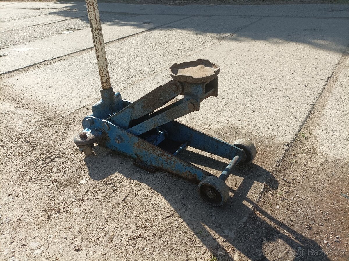 Hydraulický zvedák - 3