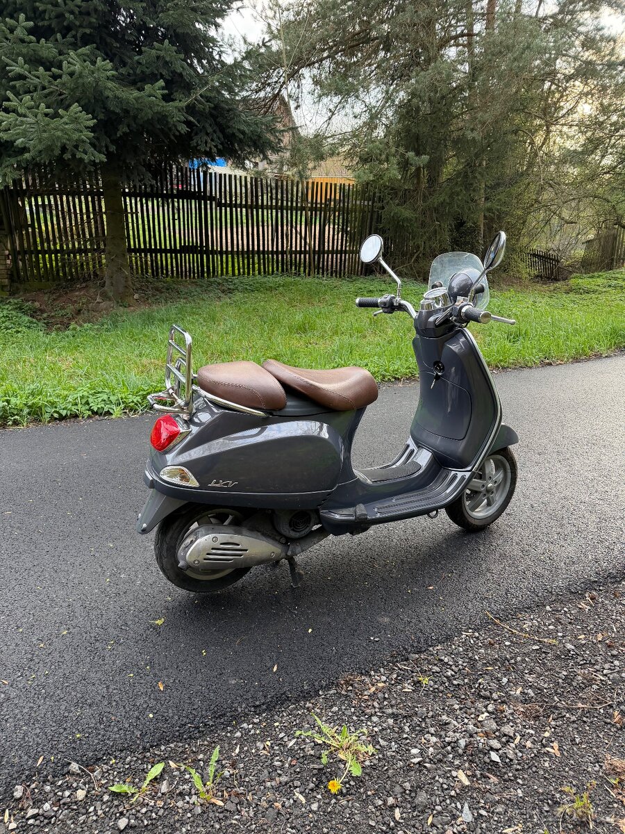 Vespa lxv 125 - 3