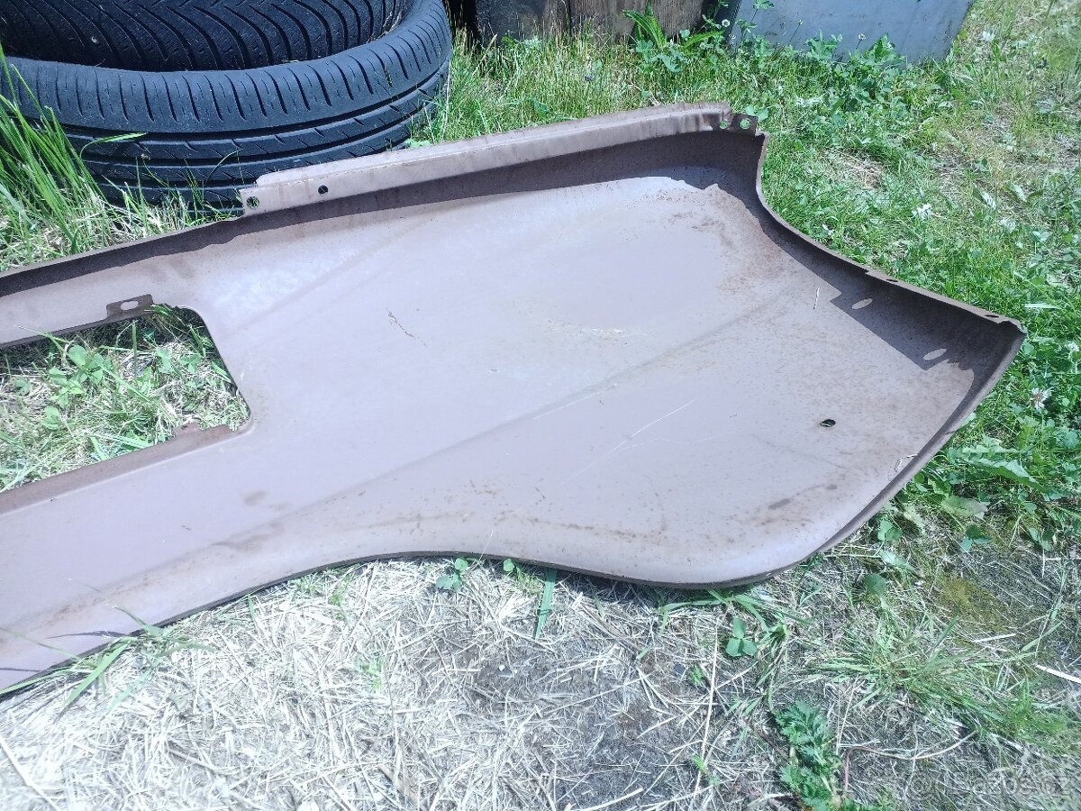 Zadní blatník Škoda 100 - 3
