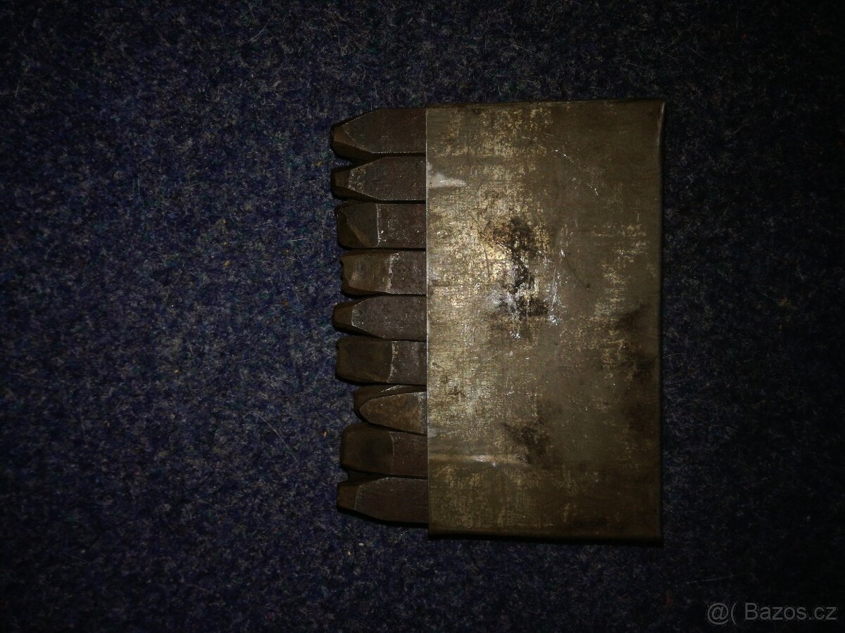 Staré razidla písmena - 3