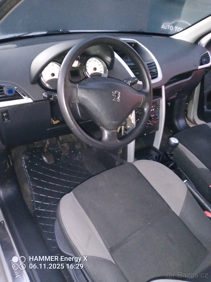 Peugeot 207 1,4 65 kW, STK platná, rv 2008 - 3