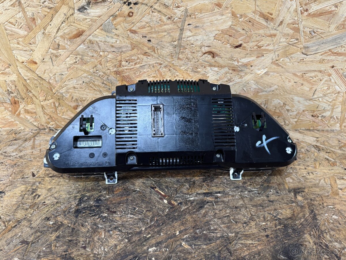 PŘÍSTROJOVÁ DESKA AUDI A6 4F 3.0 TDI 171KW AUTOMAT - 3