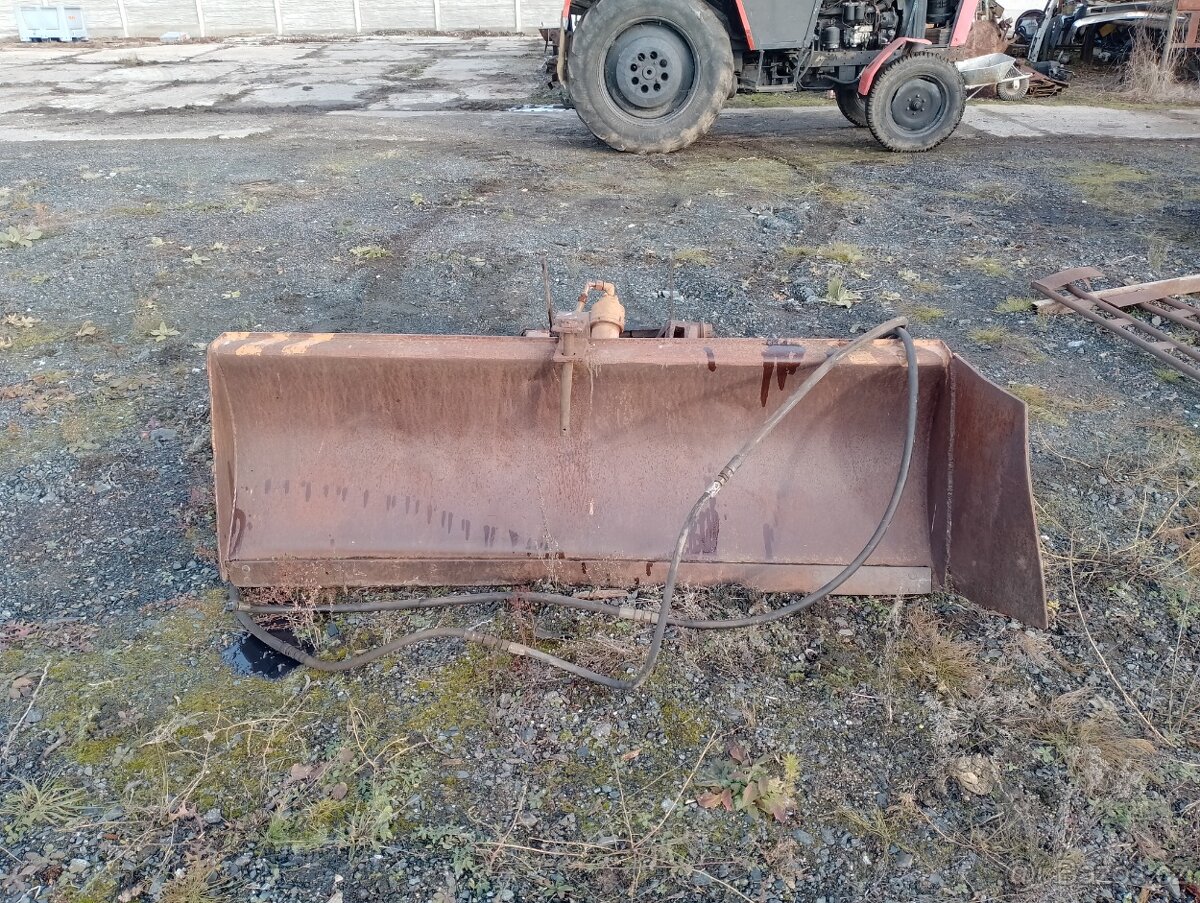 Přední lžíce Zetor - 3