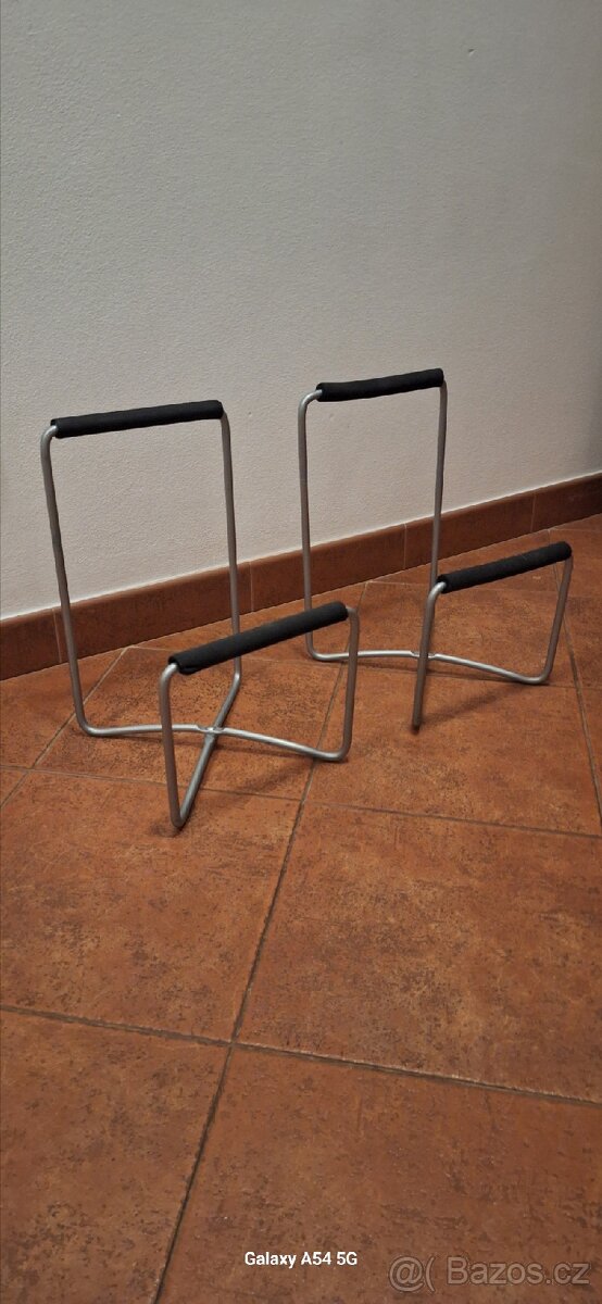 Stojany na reprobedny. - 3