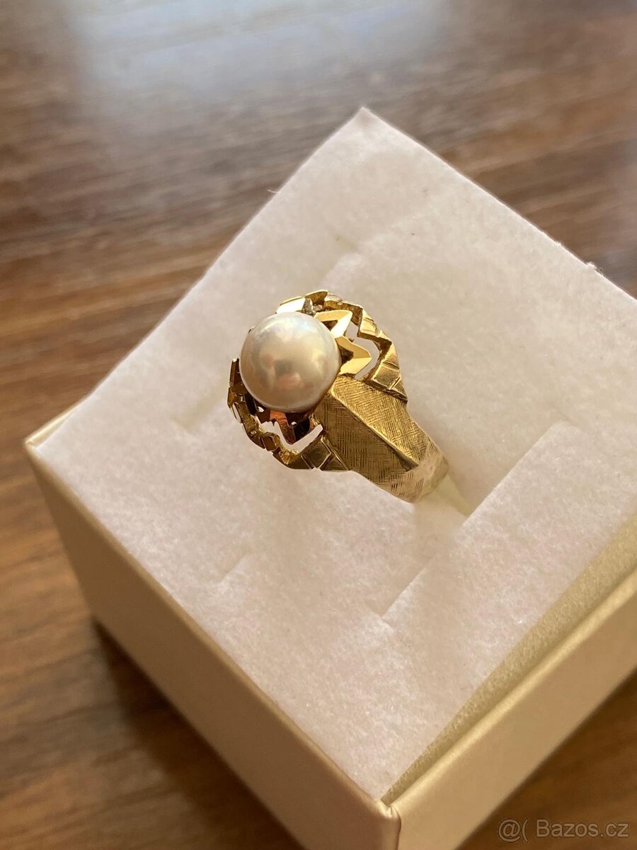 Zlatý dámský prsten s perlou - 3