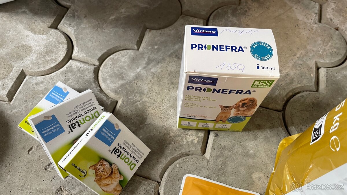 Potřeby a krmení pro kočky - 3