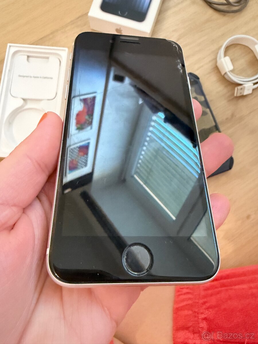 iPhone SE Starlight 64GB - 3