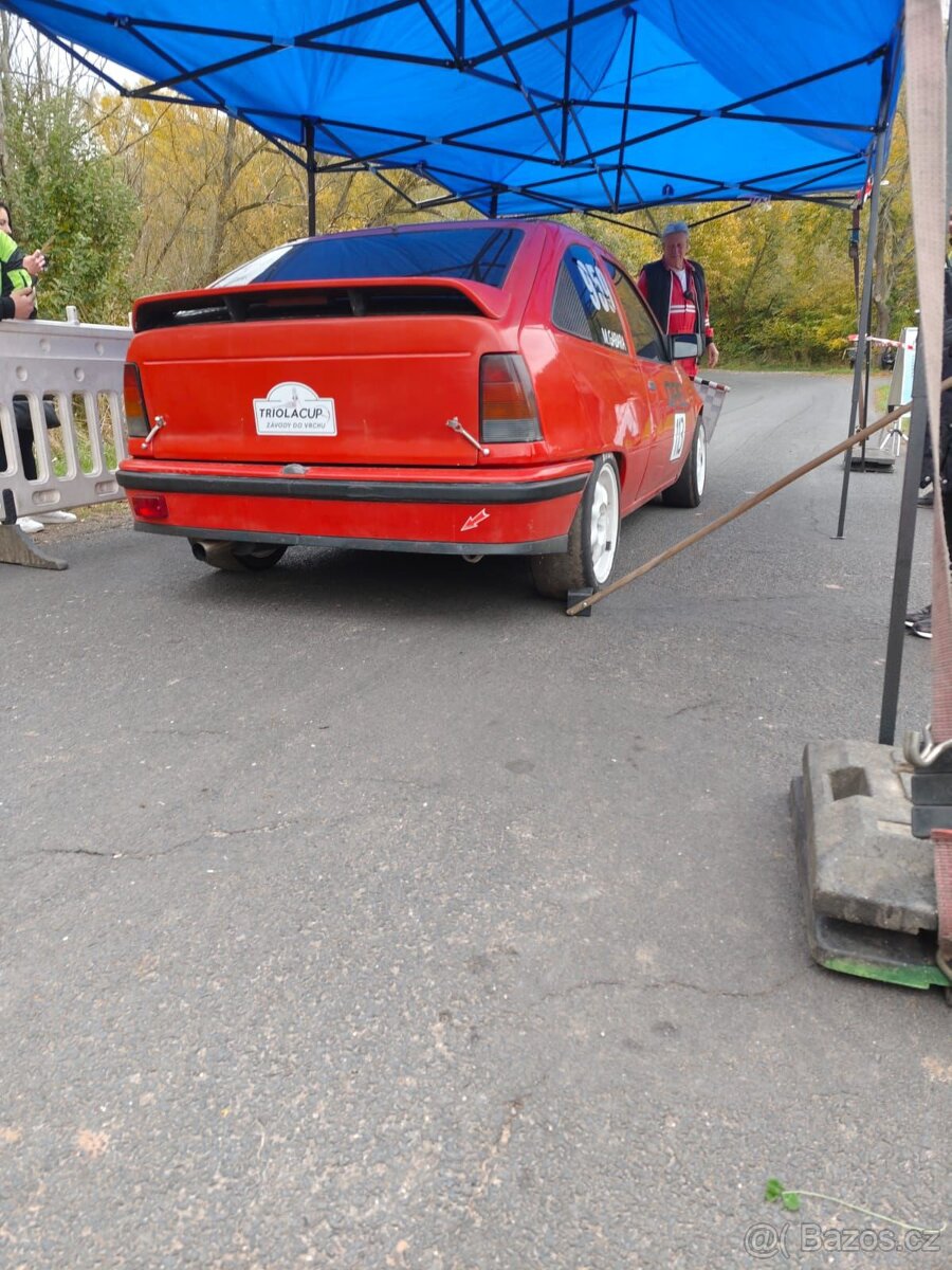 Závodní Opel Kadett C20XE - 3
