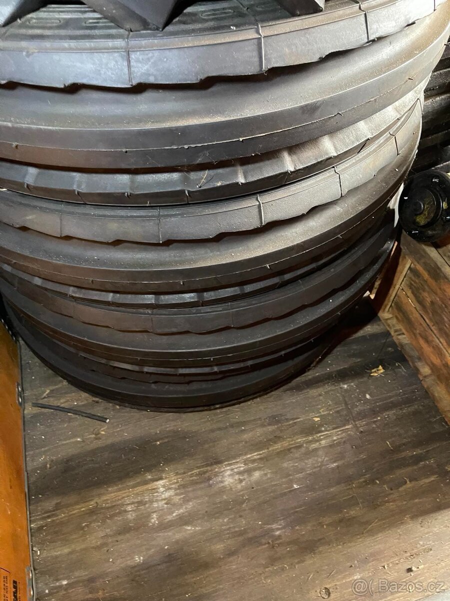 Originální ráfky na traktor Belarus, traktorbagr Belorus EO - 3