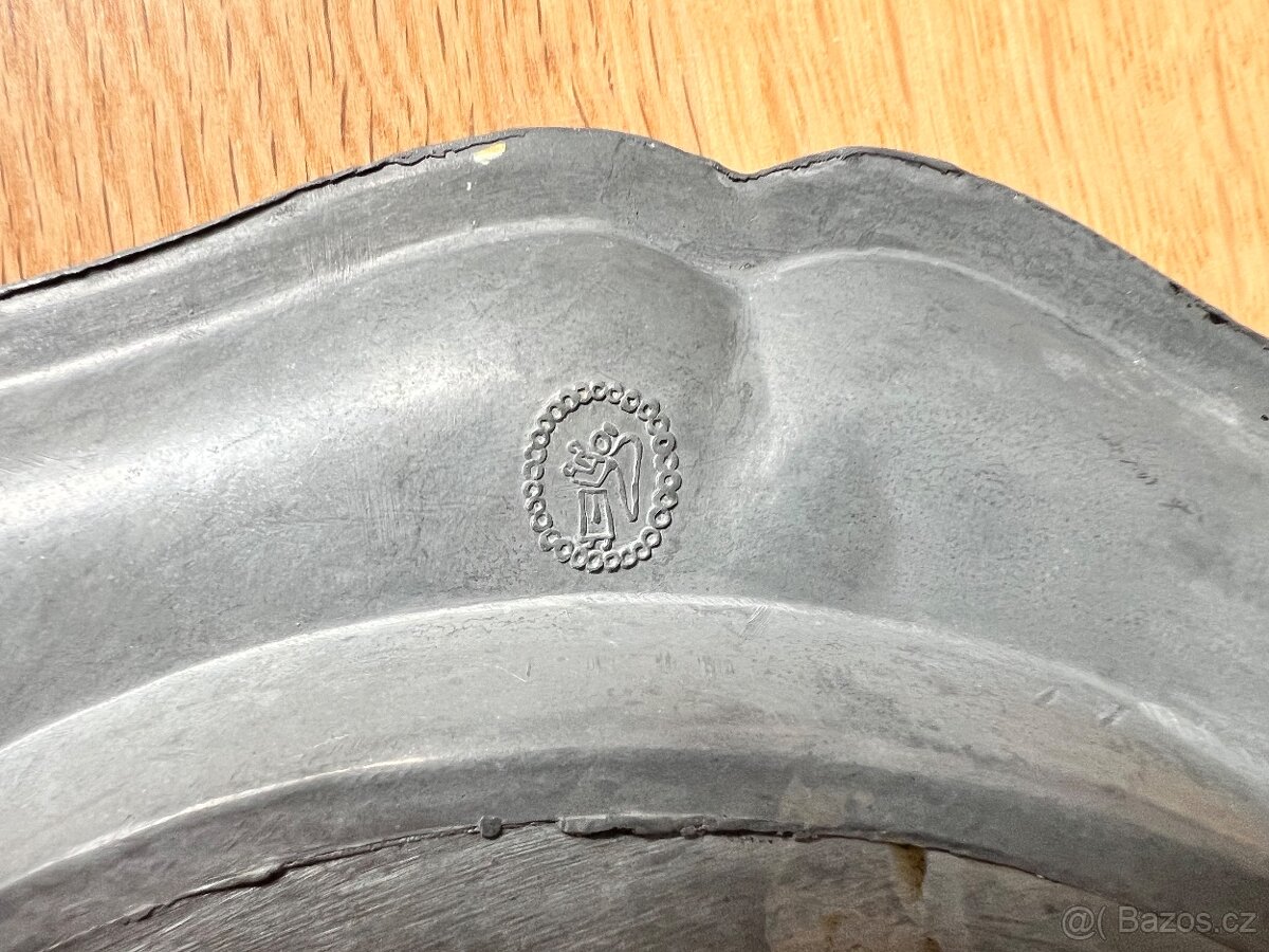 Cínový závěsný talíř srna - 3